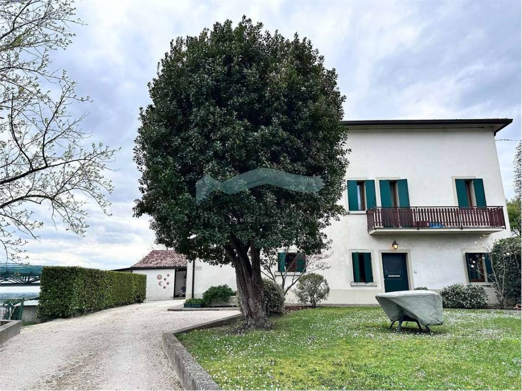 Villa a Vittorio veneto - Foto 2