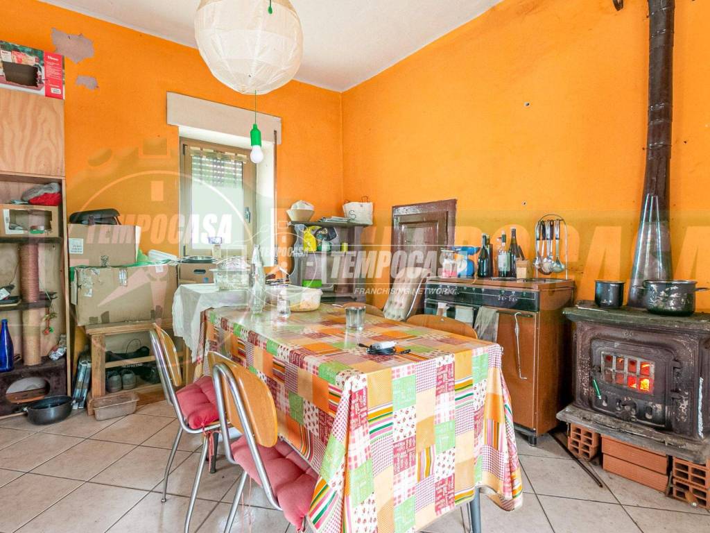 Appartamento a Somma lombardo in Via Crocifisso 10 - Foto 2