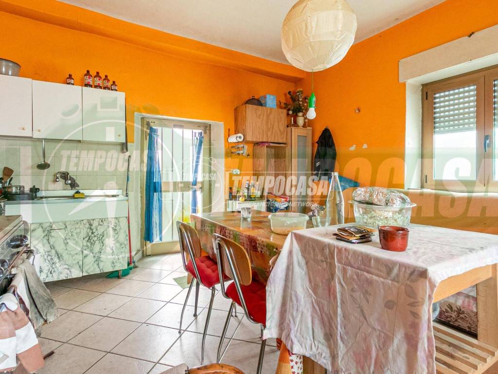 Appartamento a Somma lombardo in Via Crocifisso 10 - Foto 5