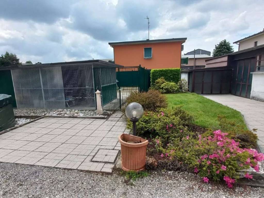 Casa indipendente a Cantù in corinto - Foto 2