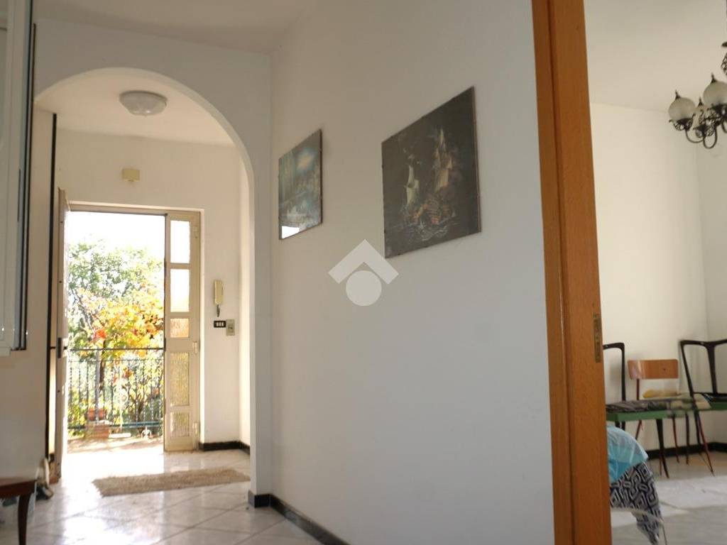 Casa indipendente a Montecorvino pugliano in Via Massimo D'Antona - Foto 5