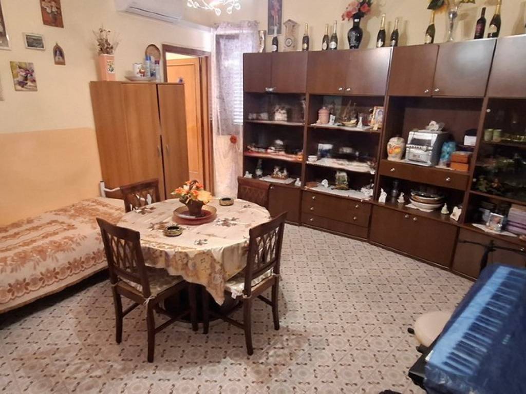 Casa indipendente a Carini in Via Giosuè Borsi - Foto 3