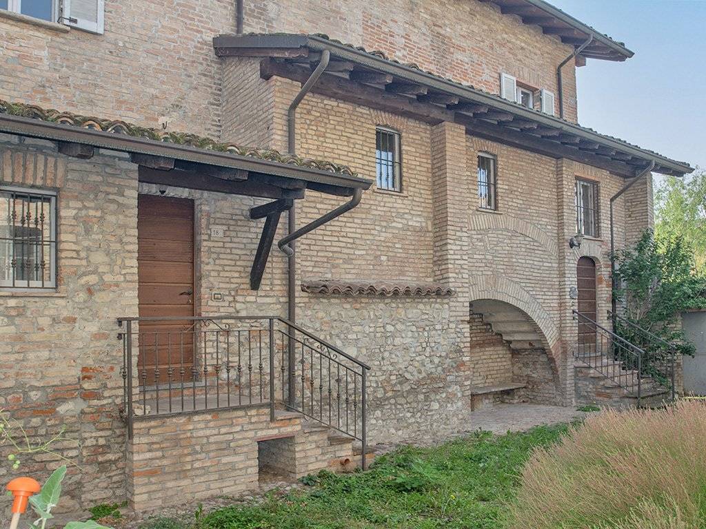 Rustico / casale a Rivanazzano terme in Vicolo Indipendenza - Foto 2
