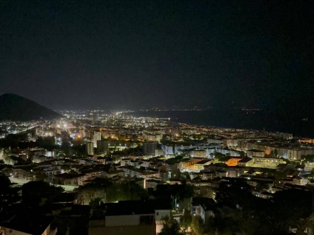 Appartamento a Salerno in Viale degli Eucalipti, 36 - Foto 2