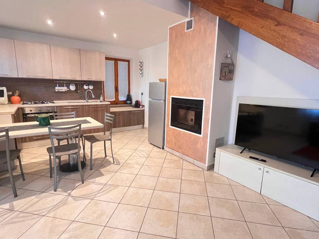 Casa indipendente a Castagnole monferrato in Via Roma - Foto 5