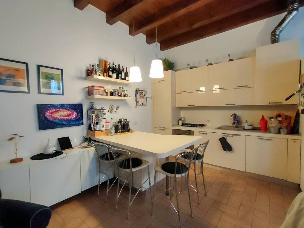 Appartamento a Como in Via Giorgio Giulini - Foto 2