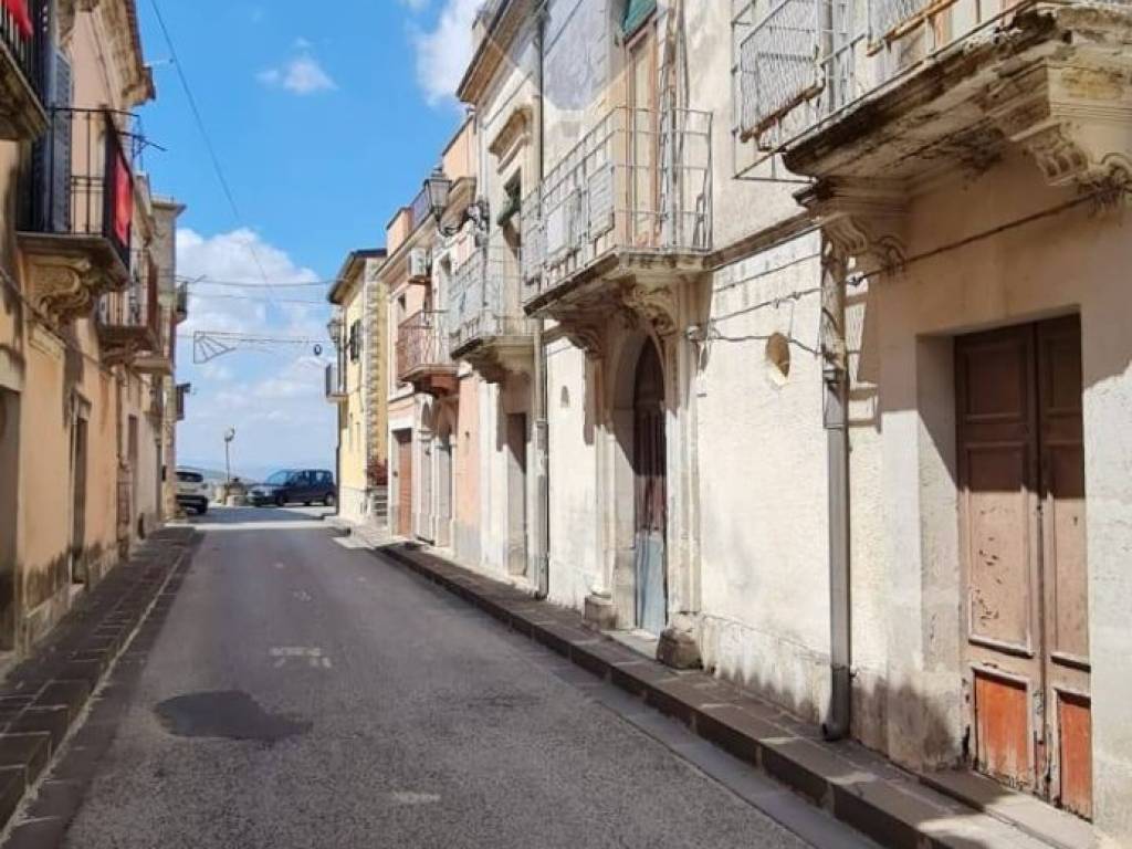 Casa indipendente a Monterosso almo in Via Roma - Foto 2