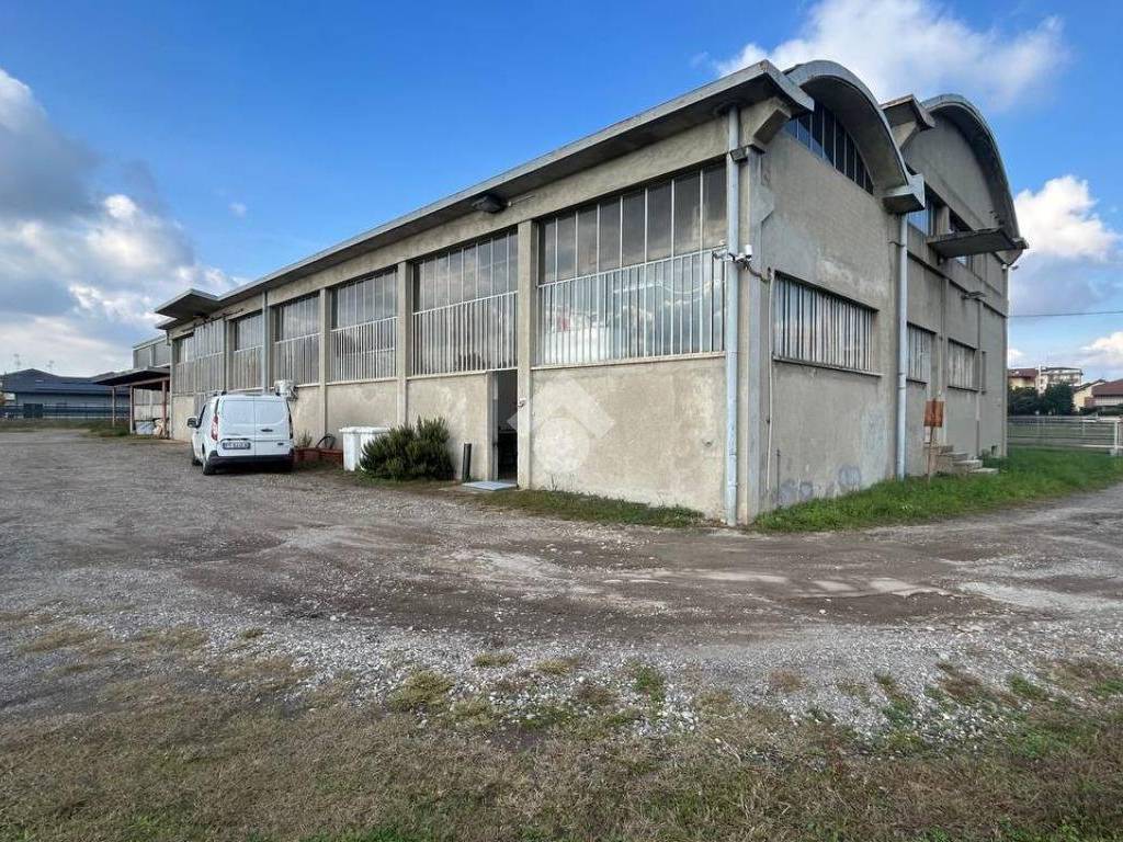 Immobile a Samarate in Via Aspesi Gaetano, 147 - Foto 2