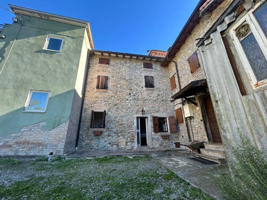 Casa indipendente a Medesano in Strada Cavicchiolo, 29 - Foto 2
