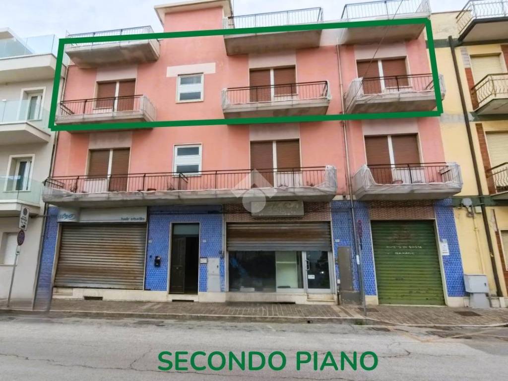 Appartamento a Civitanova marche in Via Regina Elena, 194 - Foto 2