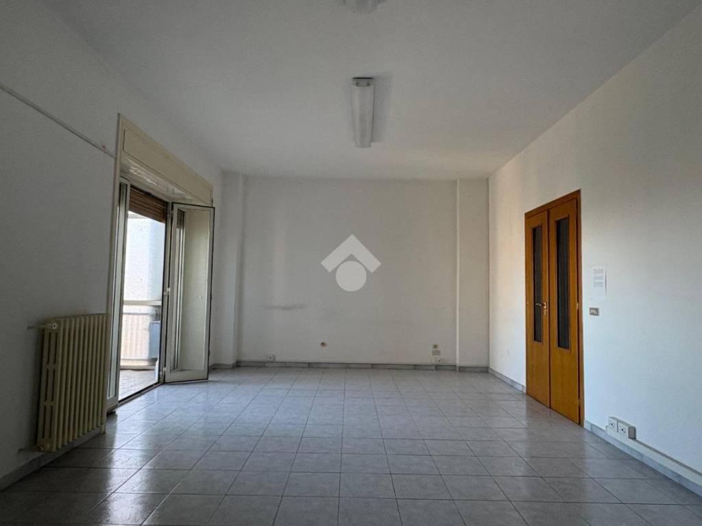 Appartamento a Cosenza in Piazza Fausto e Luigi Gullo, 43 - Foto 2