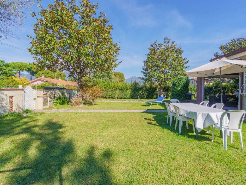 Villa a Camaiore in , - Foto 3