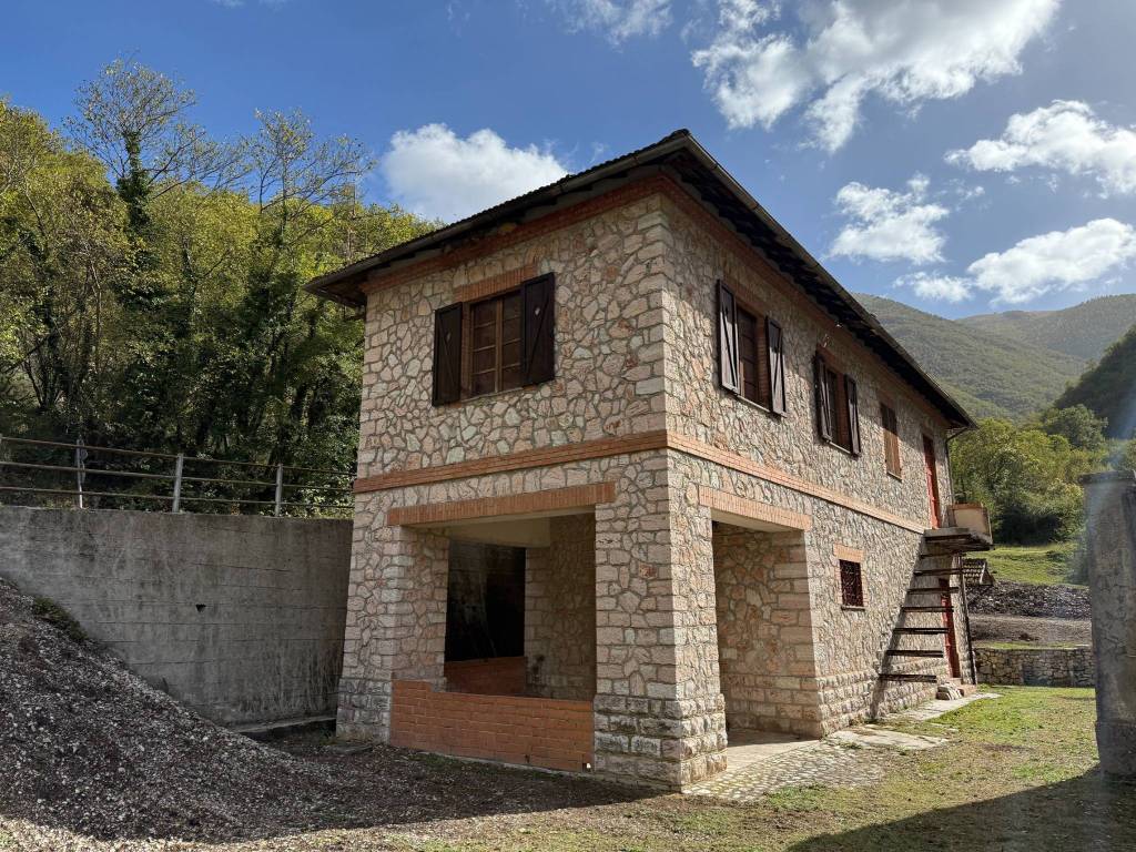 Villa a Vallo di nera in Strada Provinciale di Vallo di Nera - Foto 5
