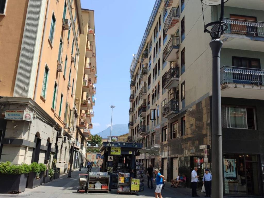 Appartamento a Salerno in Corso Vittorio Emanuele, 58 - Foto 4