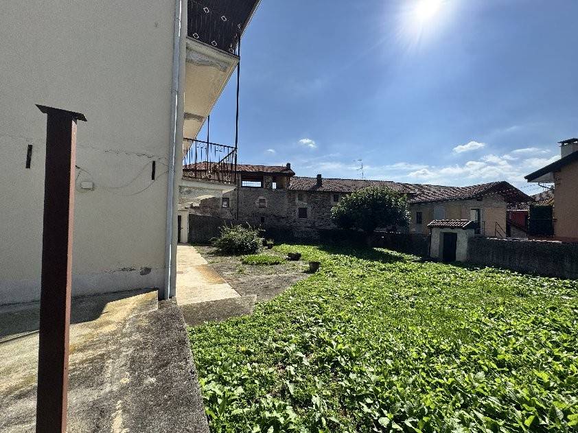 Palazzo / stabile a Gozzano in Via della Costa, 7 - Foto 3