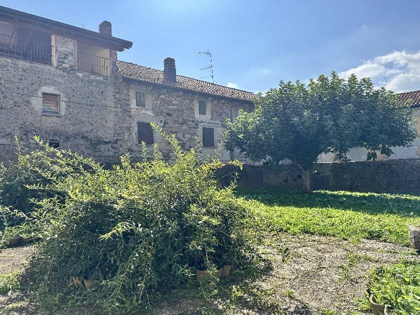 Palazzo / stabile a Gozzano in Via della Costa, 7 - Foto 4