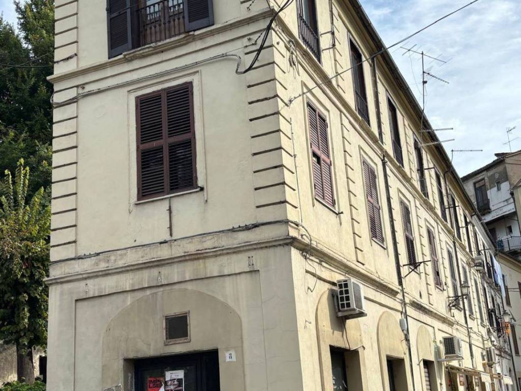 Appartamento a Cosenza in Via Don Luigi Maletta, 10 - Foto 2