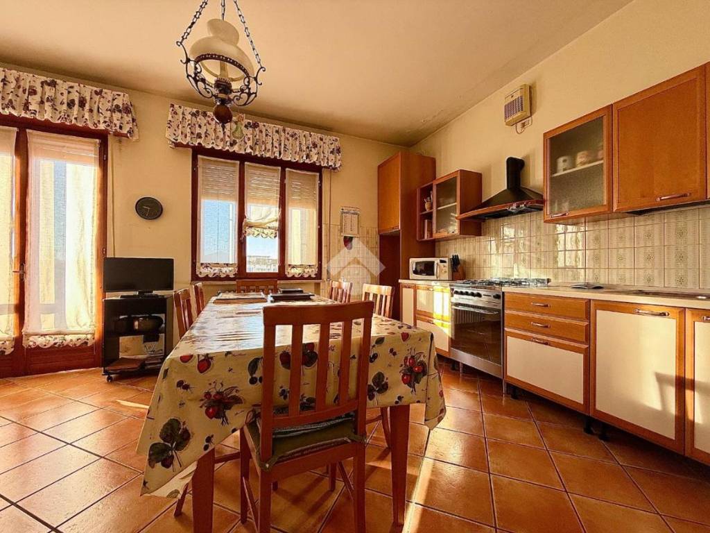 Appartamento a Vigasio in Via IV Novembre, 16 - Foto 4