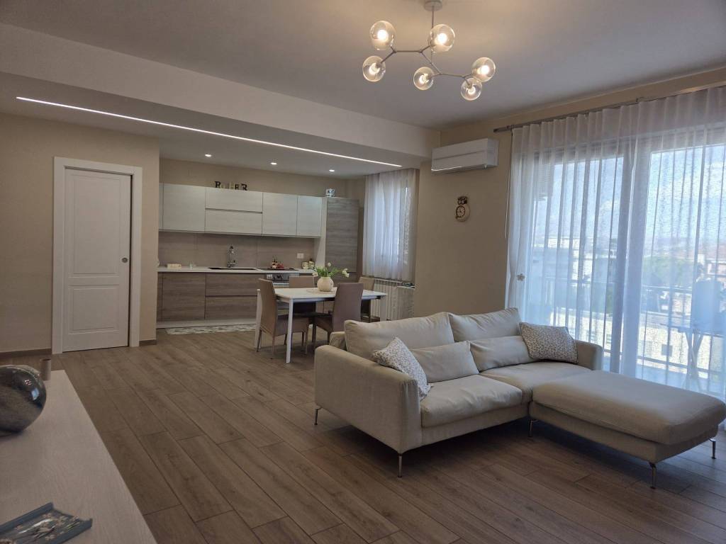 Appartamento a Benevento in Via Enzo Marmorale - Foto 3