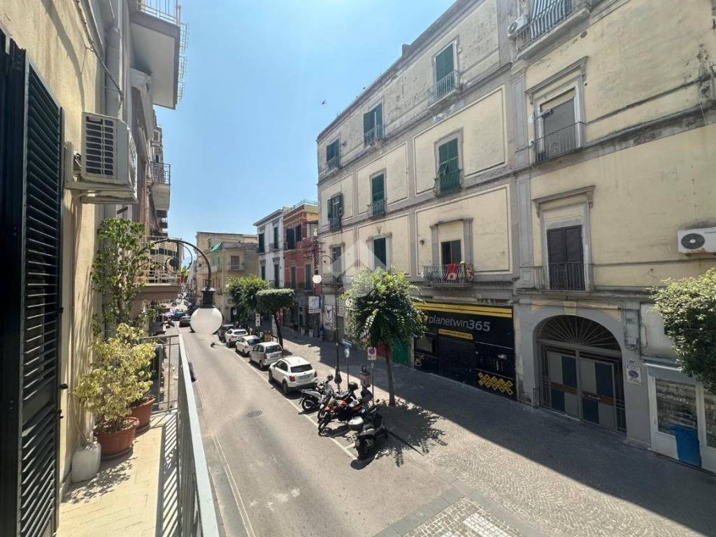 Appartamento a Torre annunziata in Corso vittorio emanuele, 346 - Foto 3