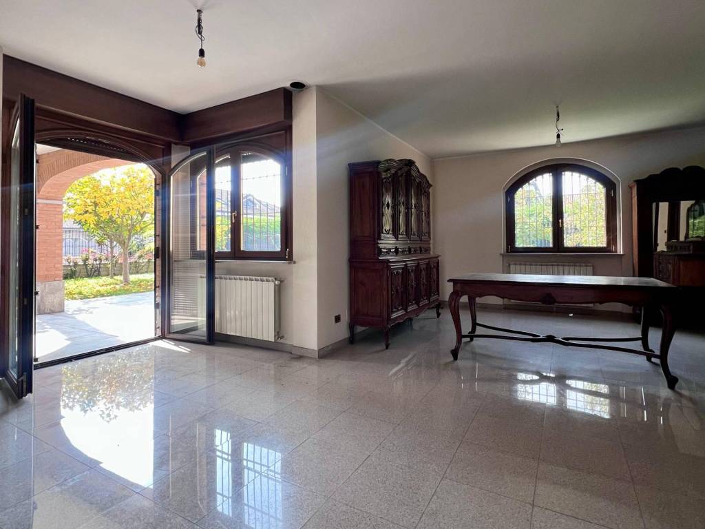 Villa a Pianezza in Viale Aldo Moro, 5 - Foto 2