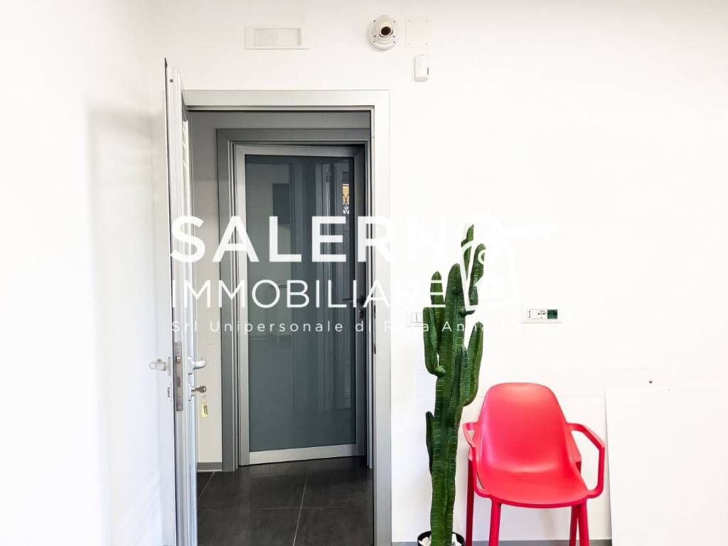 Appartamento a Salerno in Via Giovan Battista Amendola, 37 - Foto 3