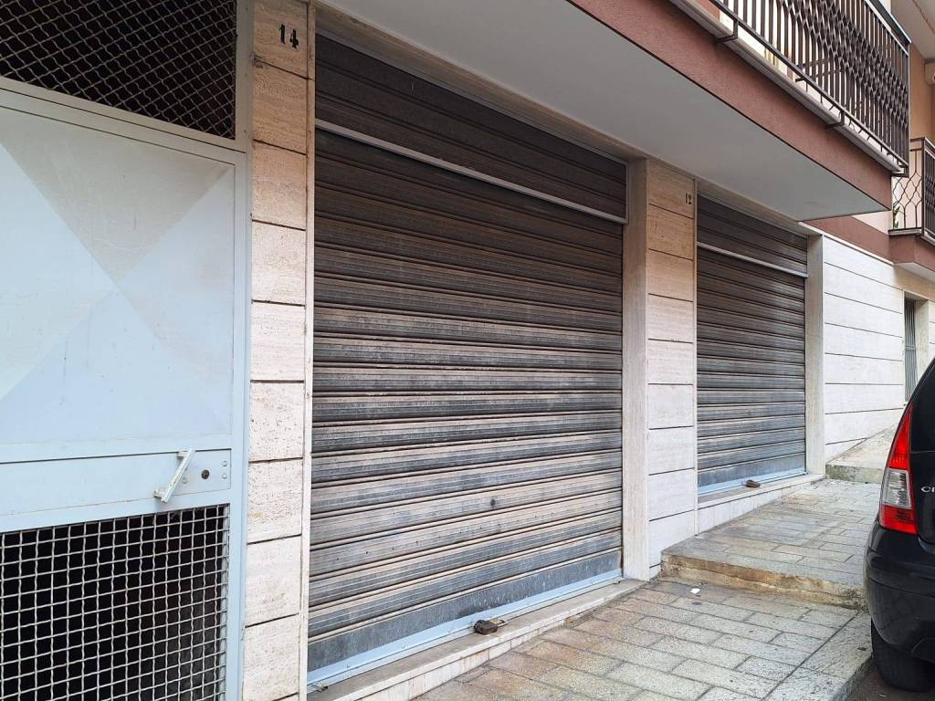 Box / garage a Putignano in Via Giuseppe Di Vittorio - Foto 4