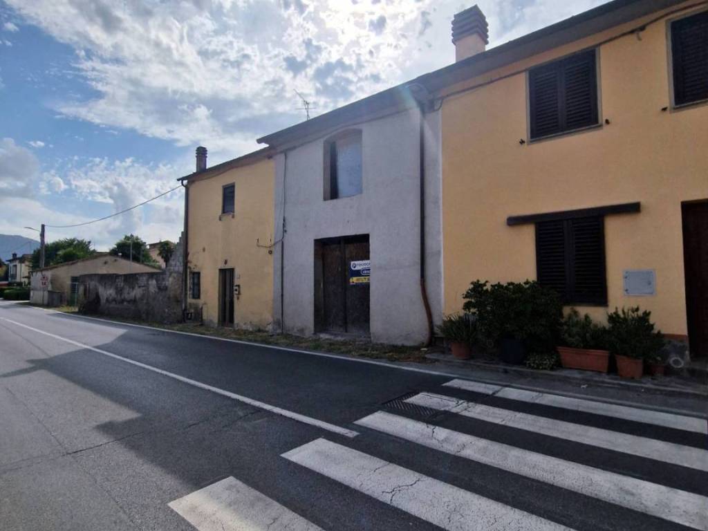 Casa indipendente a Quarrata in Via del Cantone, 61 - Foto 3