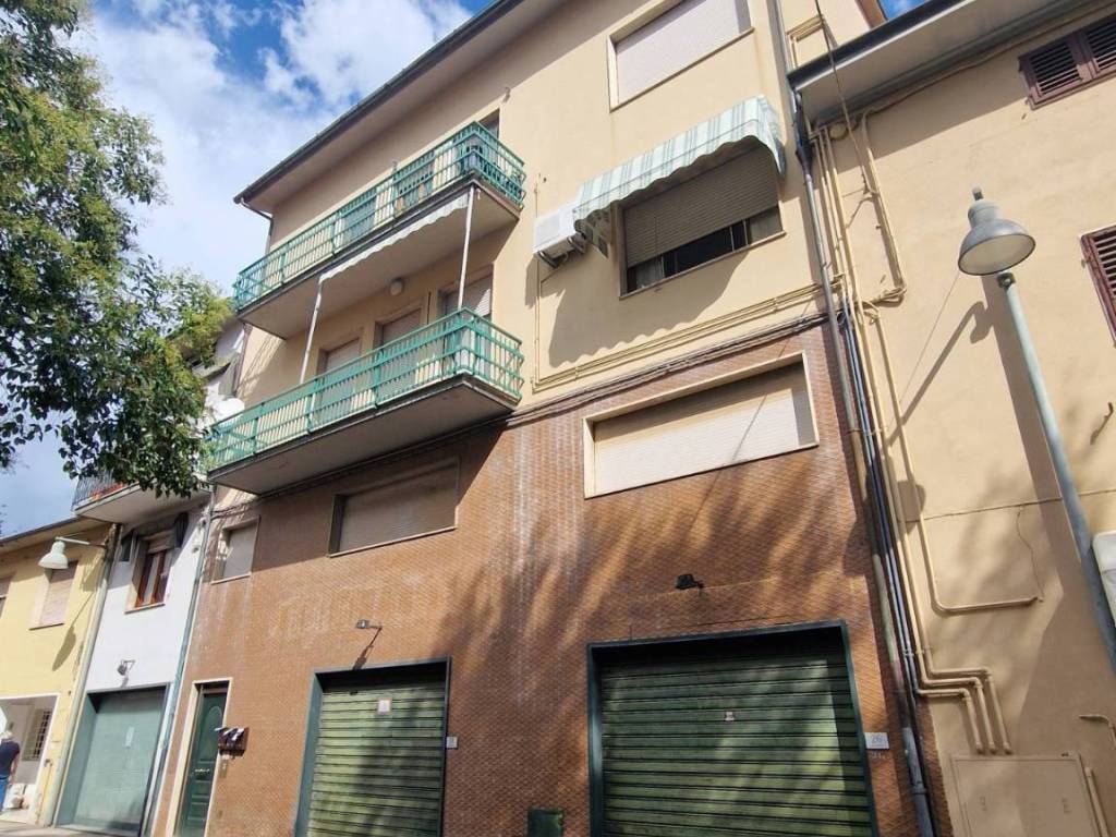 Appartamento a Quarrata in Via Pistoia, 30 - Foto 2