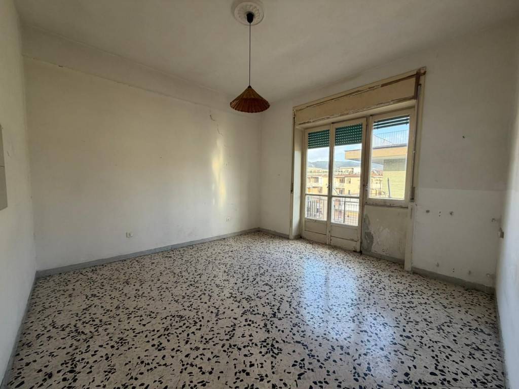 Appartamento a Salerno in Via Posidonia - Foto 5