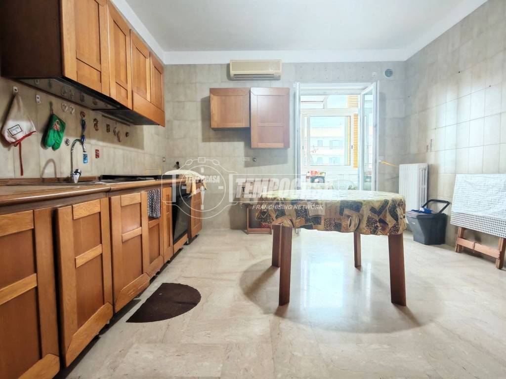 Appartamento a Gioia del colle in Via Paolo Cassano - Foto 4