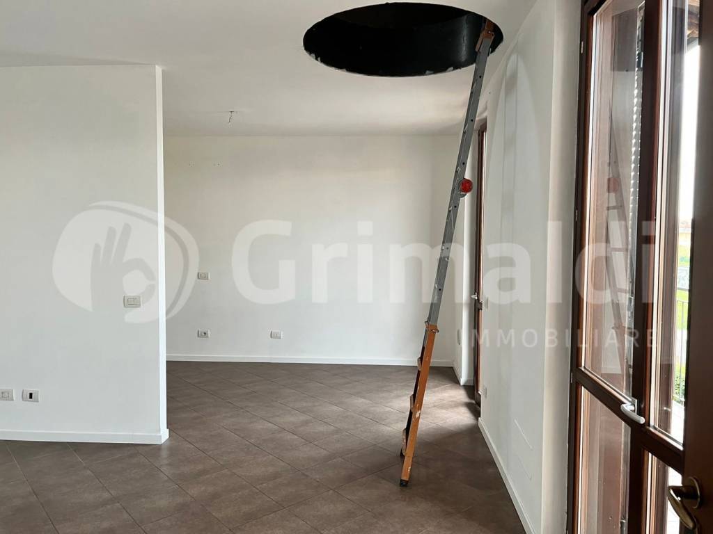 Appartamento a Roncaro in Via Peschiera , 3 - Foto 5