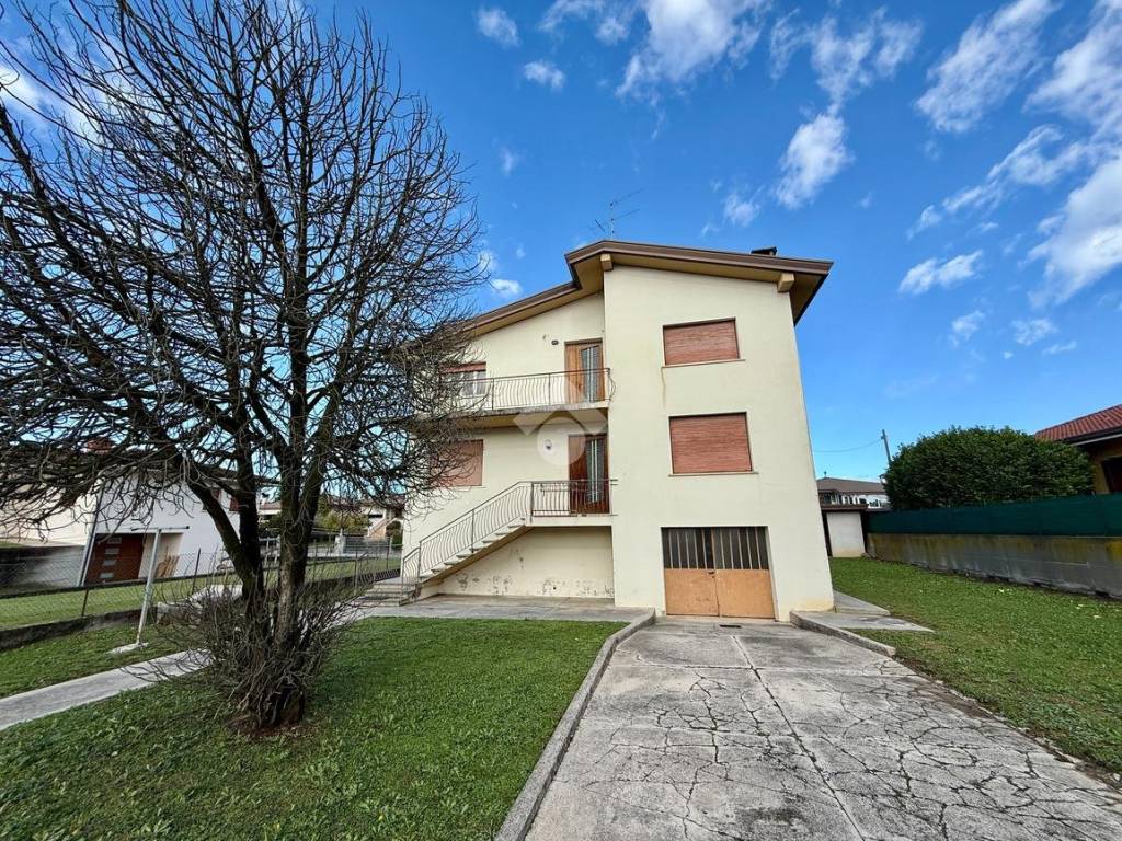 Villa a Fiume veneto in Via Conti Ricchieri, 73 - Foto 3