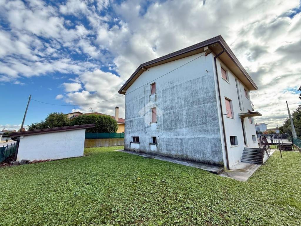 Villa a Fiume veneto in Via Conti Ricchieri, 73 - Foto 5