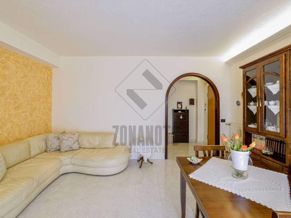 Appartamento a Noto in Via Francesco Giantommaso, 9 - Foto 2