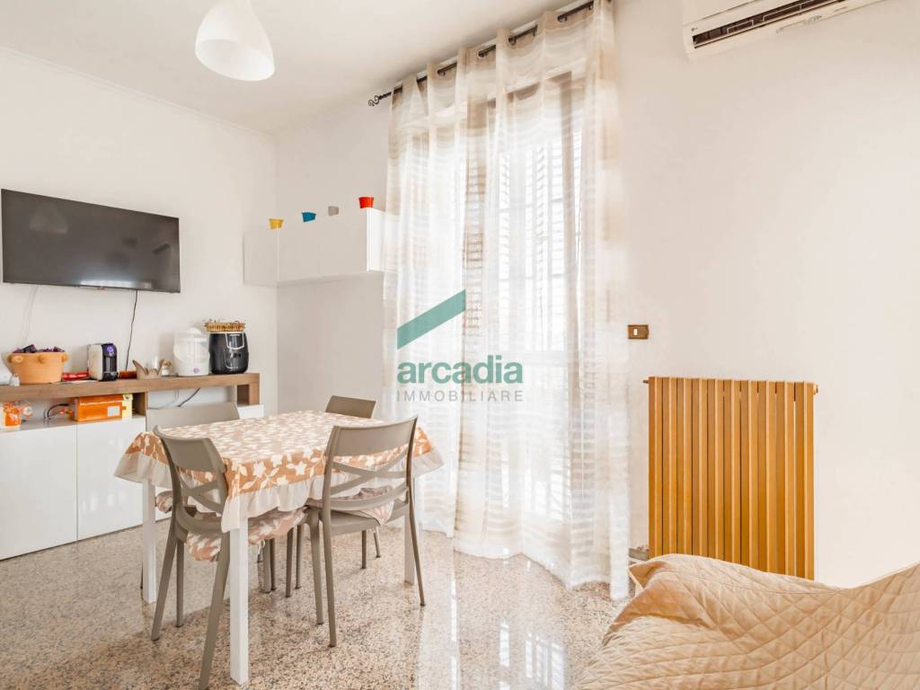 Appartamento a Triggiano in Via Gabriele D'Annunzio, 11 - Foto 5