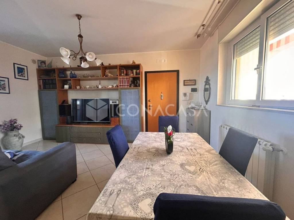 Appartamento a Bitetto in Viale Stazione, 11 - Foto 4