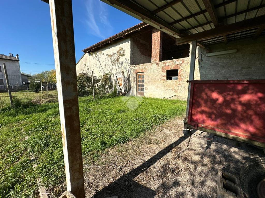Rustico / casale a Pozzuolo del friuli in Via Lavariano, 28 - Foto 3