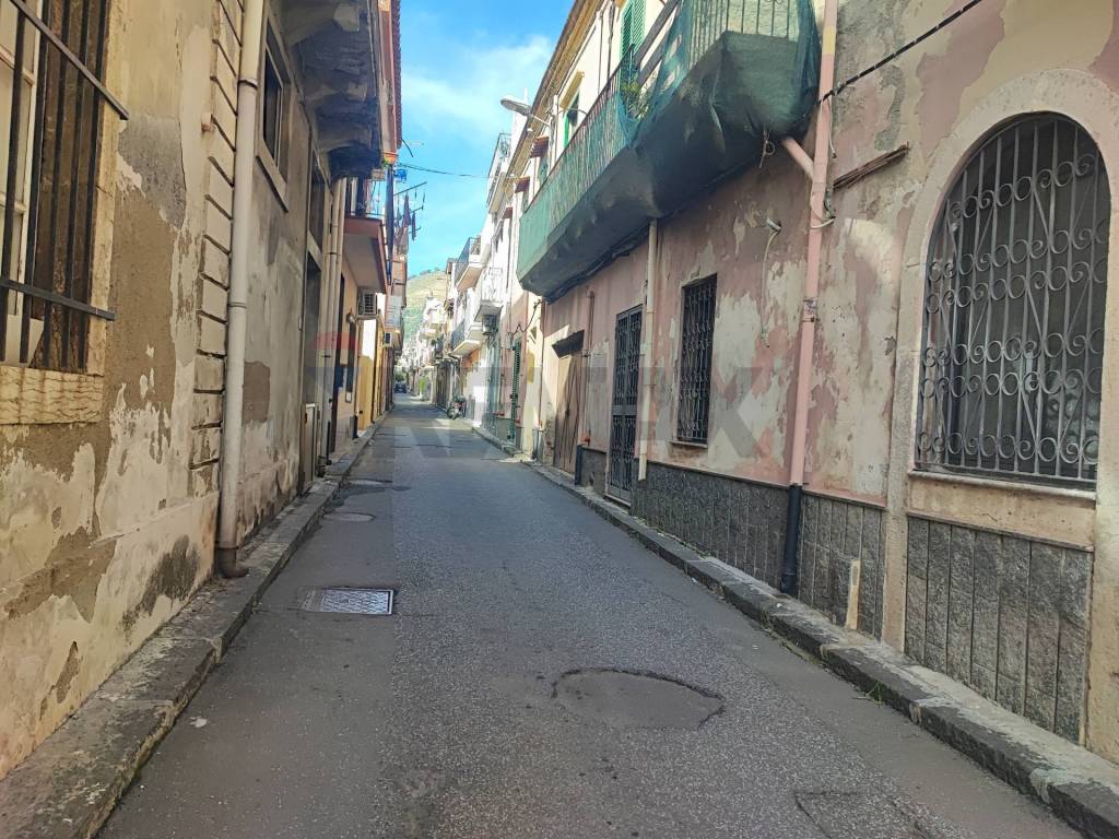 Casa indipendente a Furci siculo in VIA CESARE BATTISTI, 33 - Foto 3