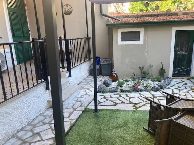 Villa a La spezia in Via Cesare Arzelà - Foto 4