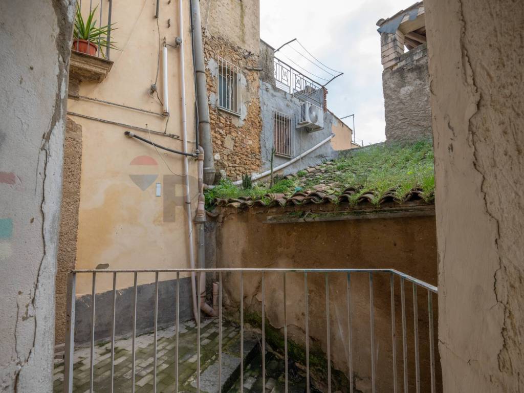 Casa indipendente a Caltagirone in Via Celso, 111 - Foto 5
