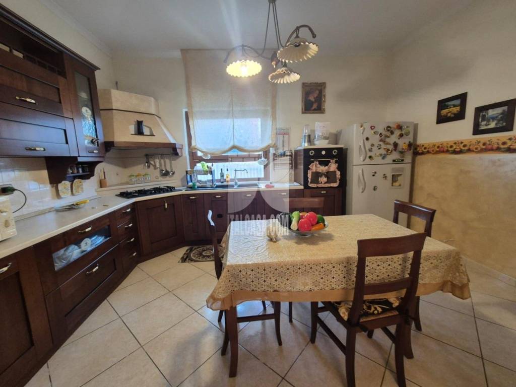 Villa a Crotone in via stati uniti - Foto 4