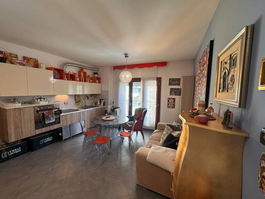 Appartamento a Frosinone in Viale America Latina, 253 - Foto 2