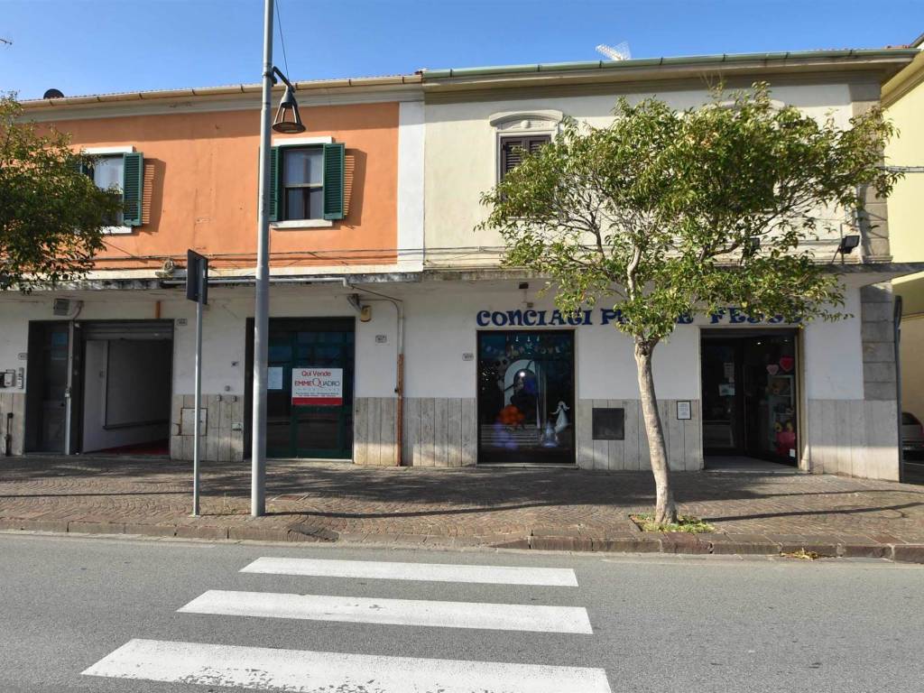 Immobile a Rosignano marittimo in via Aurelia 408 - Foto 2