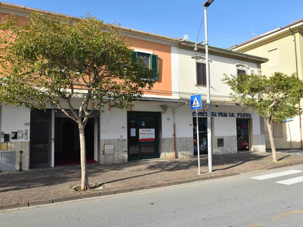 Immobile a Rosignano marittimo in via Aurelia 408 - Foto 4