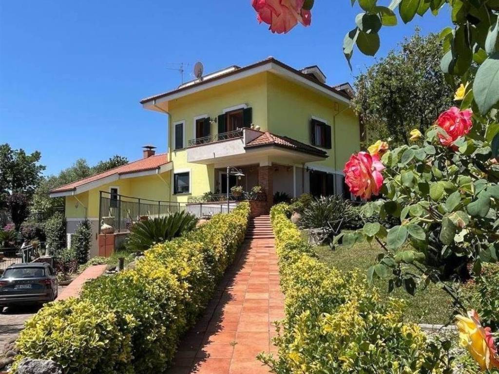 Villa a Giffoni sei casali in via San Pietro - Foto 2