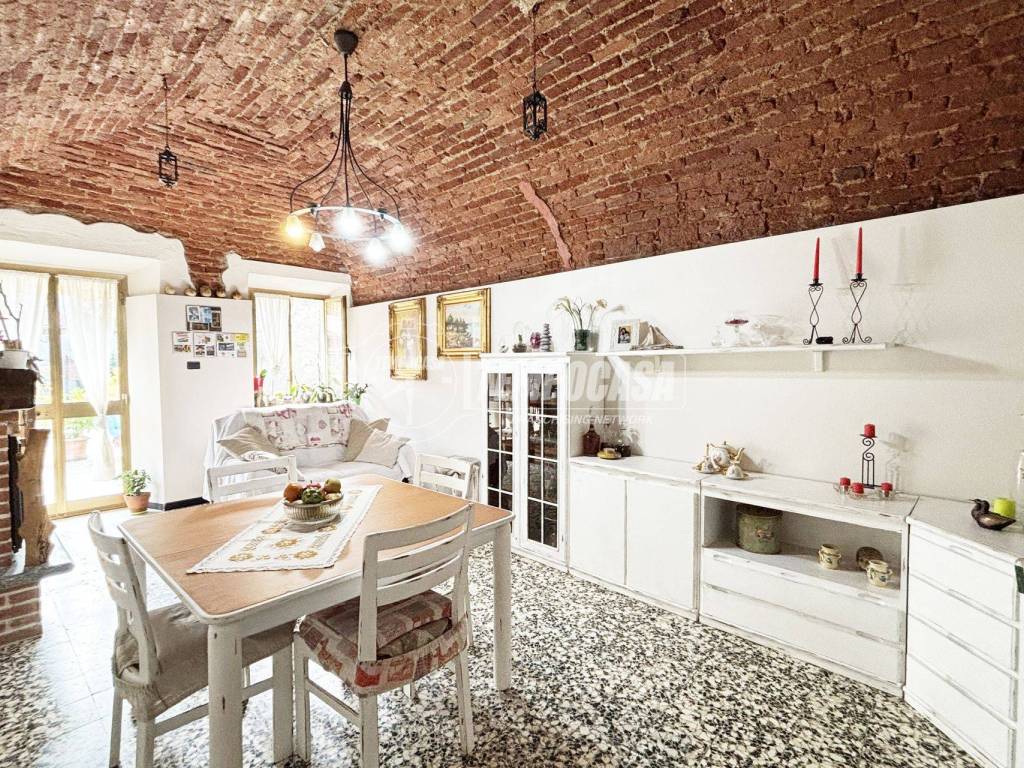 Casa indipendente a Mazzè in Via Cimitero - Foto 4