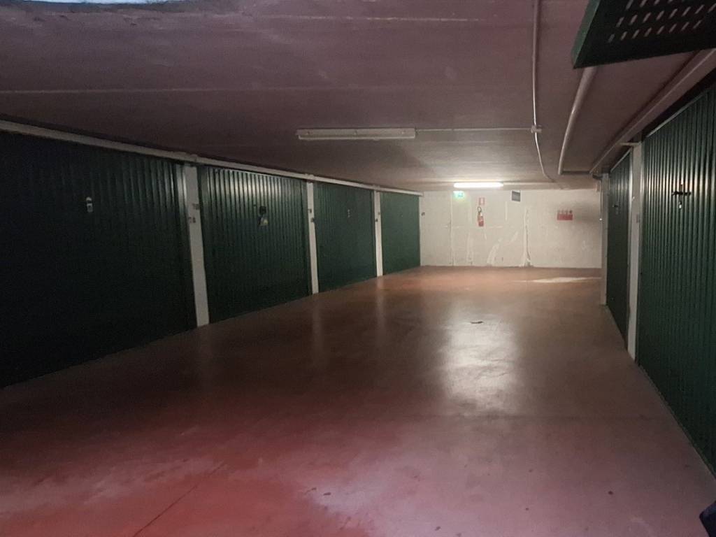 Box / garage a Bologna in Via Antonio Levanti - Foto 4