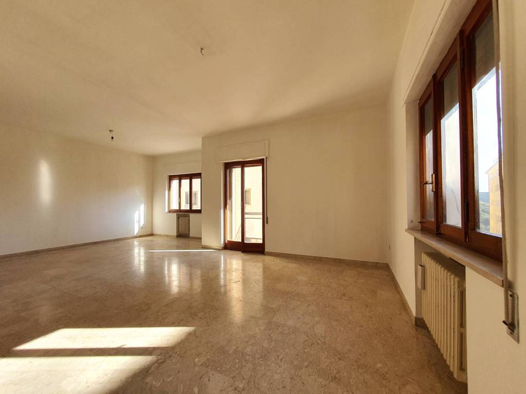 Appartamento a Catanzaro in viale Papa Pio X - Foto 4