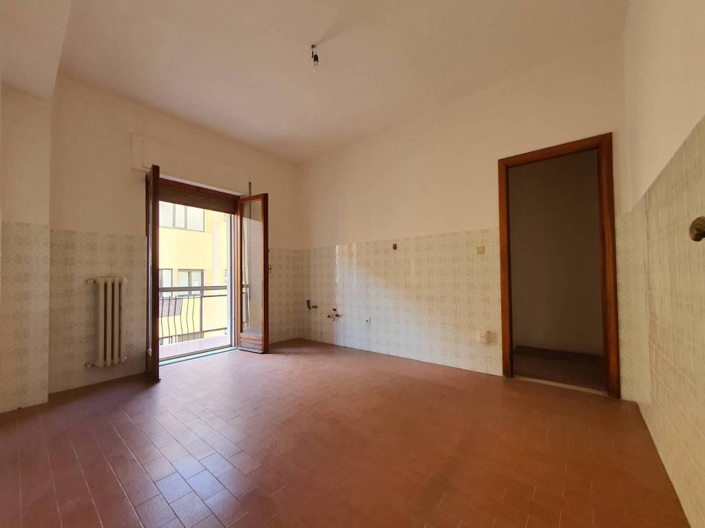 Appartamento a Catanzaro in viale Papa Pio X - Foto 5